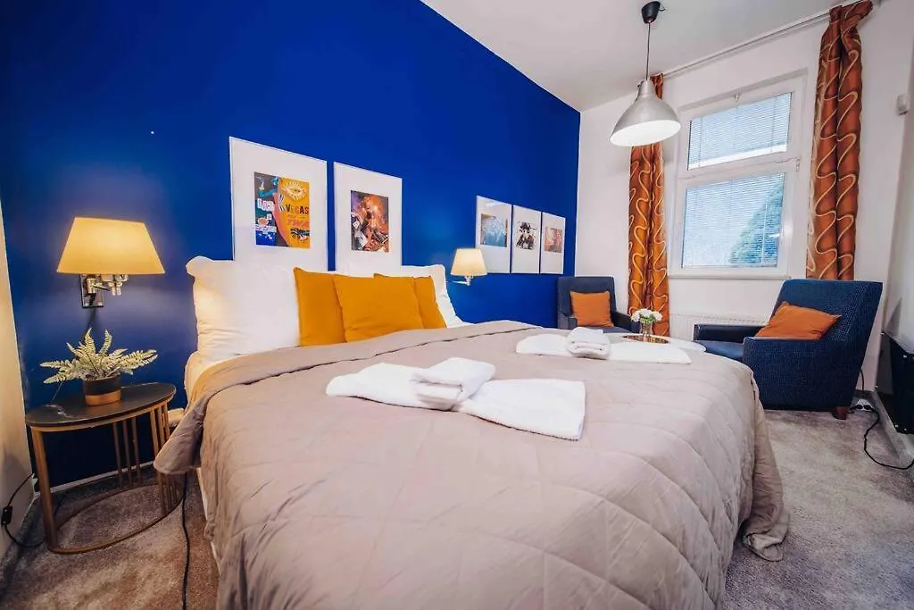 Unique Apartment With Private Pool, Cinema, Spa 프라하